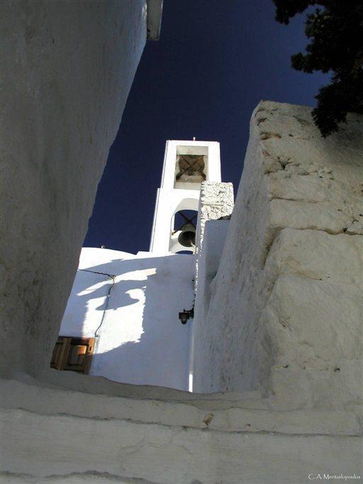 Spiros Apartments Livadia  Exteriör bild